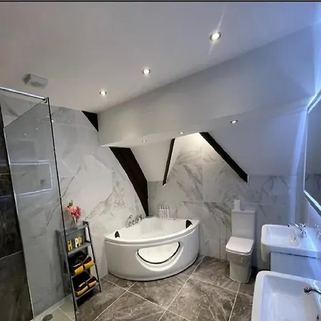 Central Luxurious Stylish Church Conversion Blackpool Esterno foto